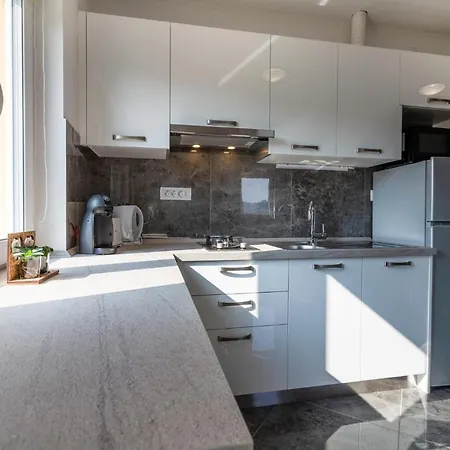 In With Kitchen Apartman Piran